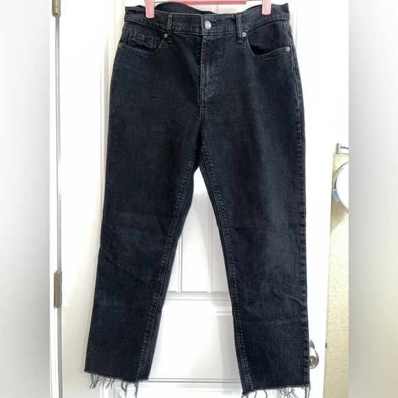 Old Navy Boyfriend Mid Rise - Picture 5 of 10